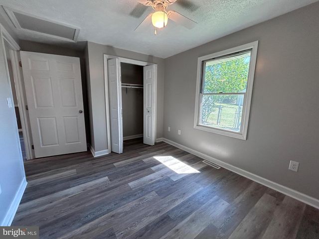 505 N WESTERN AVE, Martinsburg, WV 25404
