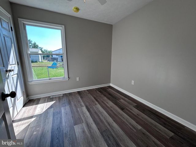 505 N WESTERN AVE, Martinsburg, WV 25404