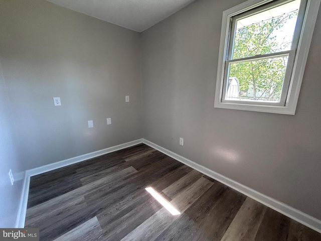 505 N WESTERN AVE, Martinsburg, WV 25404