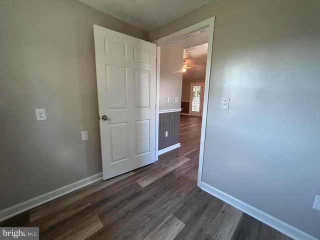 505 N WESTERN AVE, Martinsburg, WV 25404