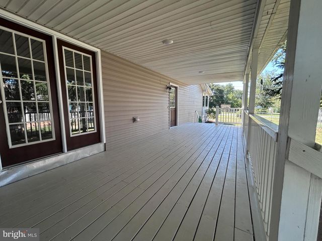 505 N WESTERN AVE, Martinsburg, WV 25404