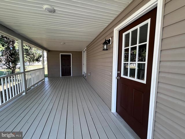 505 N WESTERN AVE, Martinsburg, WV 25404