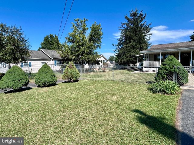 505 N WESTERN AVE, Martinsburg, WV 25404