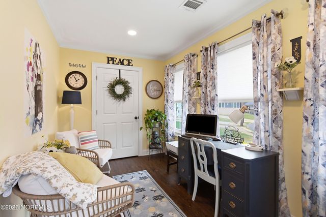 12 Pocono Place, Toms River, NJ 08753