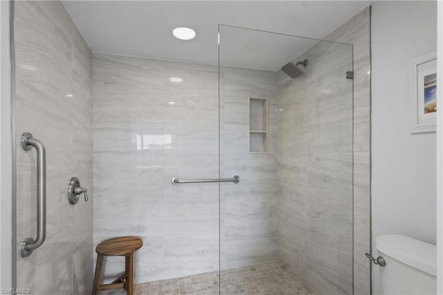 290 Naples Cove DR # 2604, Naples, FL 34110