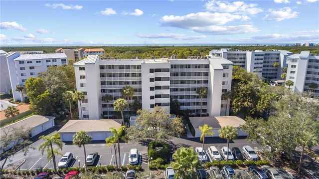 290 Naples Cove DR # 2604, Naples, FL 34110