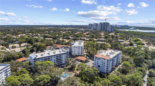 290 Naples Cove DR # 2604, Naples, FL 34110