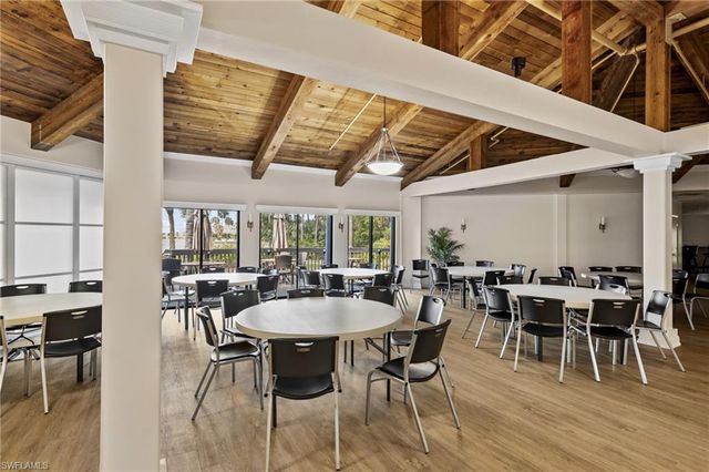 290 Naples Cove DR # 2604, Naples, FL 34110