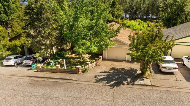 428 Lamarque Ct, Grass Valley, CA 95945