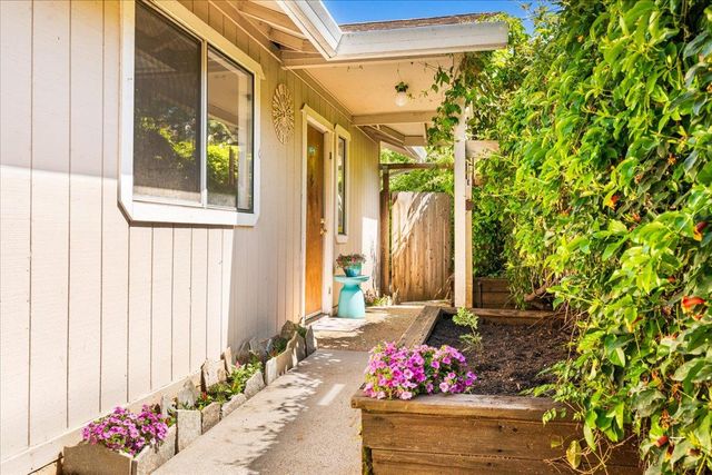 428 Lamarque Ct, Grass Valley, CA 95945