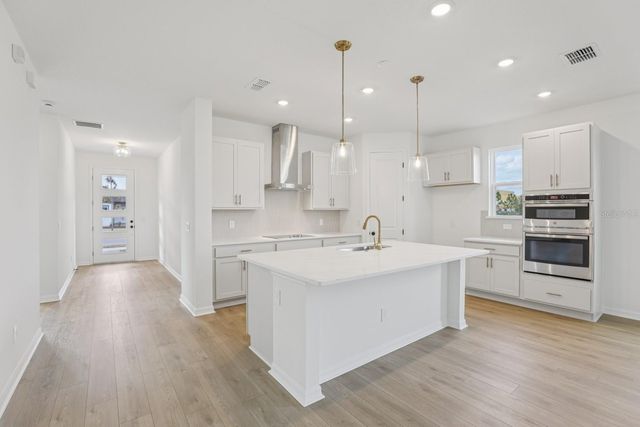 2977 SAILHOUSE DRIVE, St Cloud, FL 34771