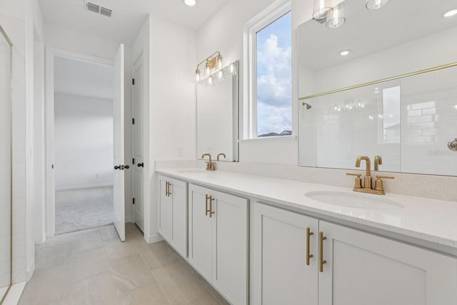 2977 SAILHOUSE DRIVE, St Cloud, FL 34771