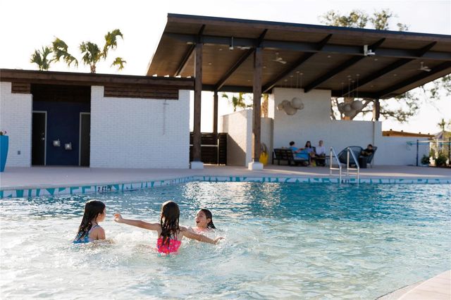 2977 SAILHOUSE DRIVE, St Cloud, FL 34771