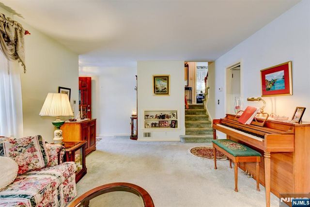 30 Perrin Drive, Wayne, NJ 07470