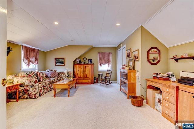 30 Perrin Drive, Wayne, NJ 07470