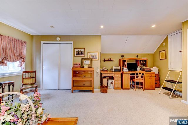 30 Perrin Drive, Wayne, NJ 07470