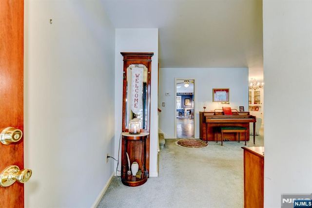 30 Perrin Drive, Wayne, NJ 07470