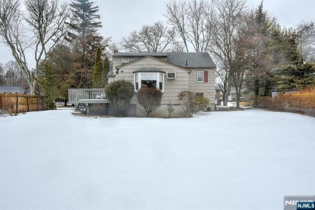 30 Perrin Drive, Wayne, NJ 07470