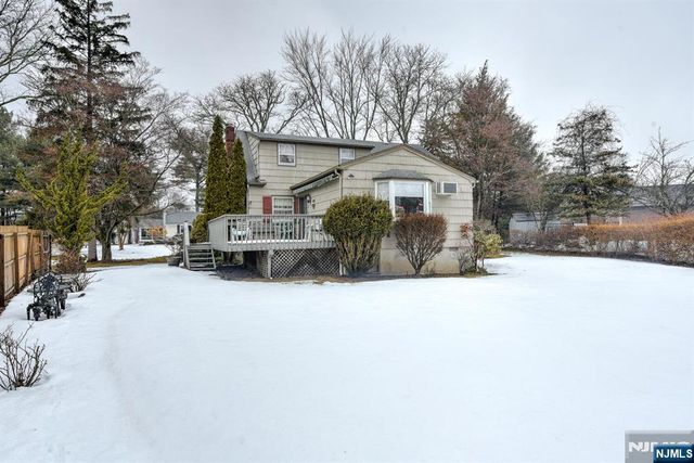 30 Perrin Drive, Wayne, NJ 07470