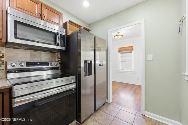 2253 HOME PARK Circle E, Jacksonville, FL 32207