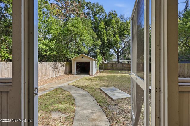 2253 HOME PARK Circle E, Jacksonville, FL 32207