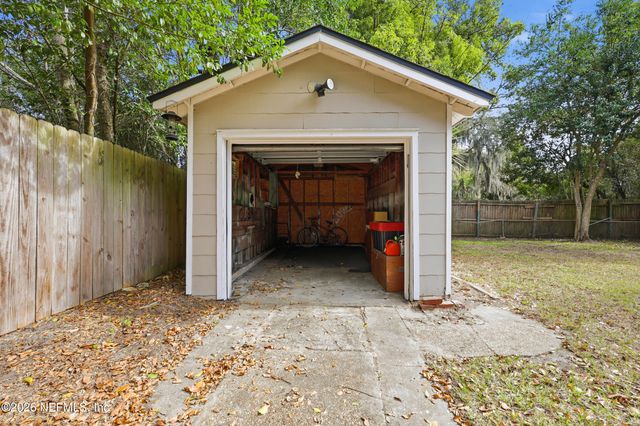 2253 HOME PARK Circle E, Jacksonville, FL 32207