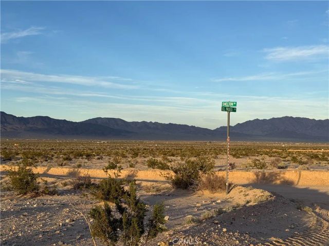 81374 El Paseo, 29 Palms, CA 92277