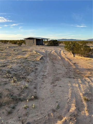 81374 El Paseo, 29 Palms, CA 92277