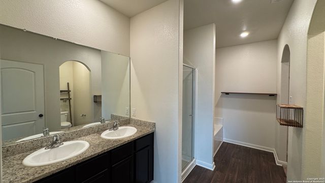 3146 Gilbert Garden, Converse, TX 78109