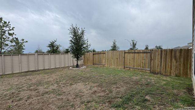3146 Gilbert Garden, Converse, TX 78109