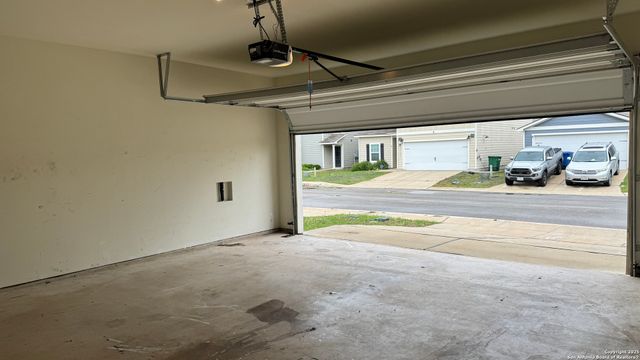 3146 Gilbert Garden, Converse, TX 78109