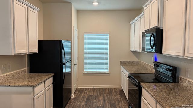 3146 Gilbert Garden, Converse, TX 78109