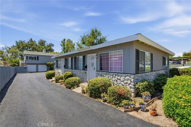 2152 E Washington, Pasadena, CA 91104