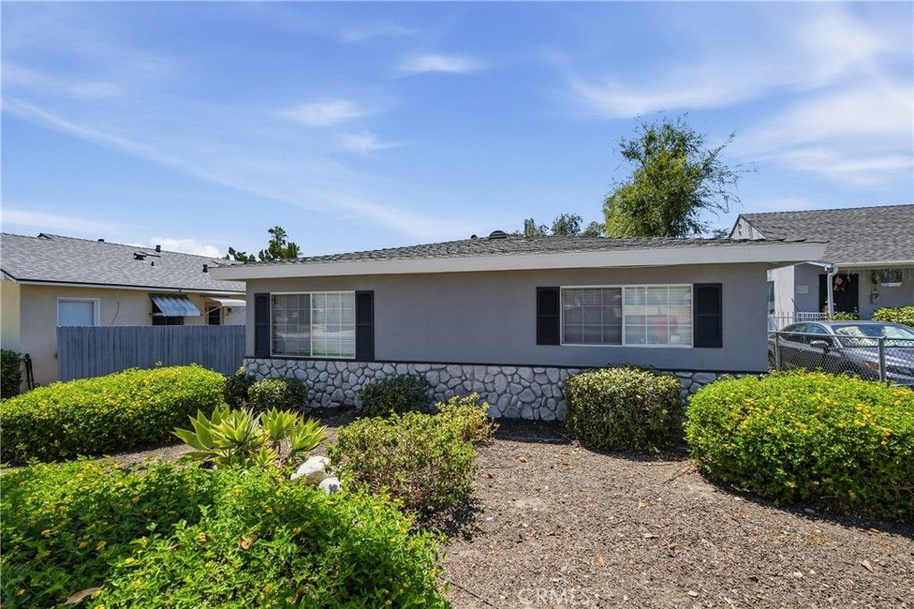 2152 E Washington, Pasadena, CA 91104