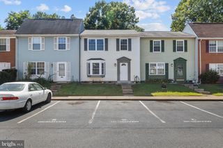 8529 ENGLEWOOD CT, Manassas Park, VA 20111