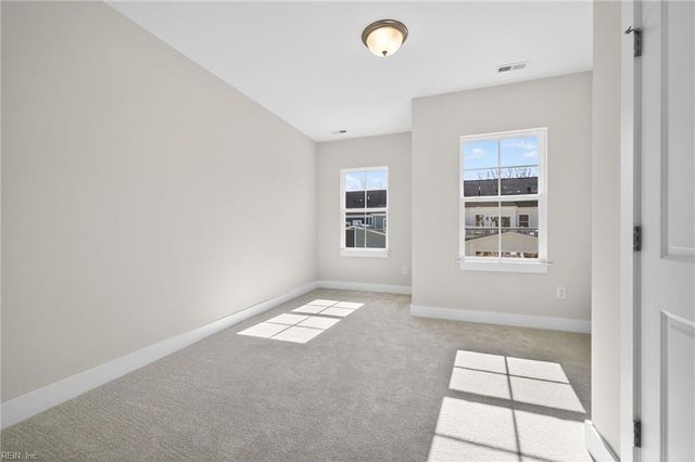 1006 Gadsby LN, Williamsburg, VA 23185