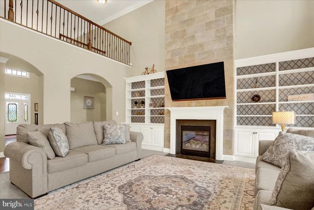 745 GRANDON WAY, Mechanicsburg, PA 17050