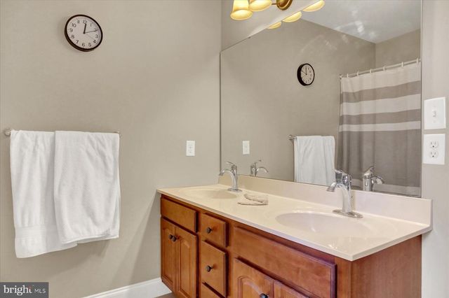 745 GRANDON WAY, Mechanicsburg, PA 17050
