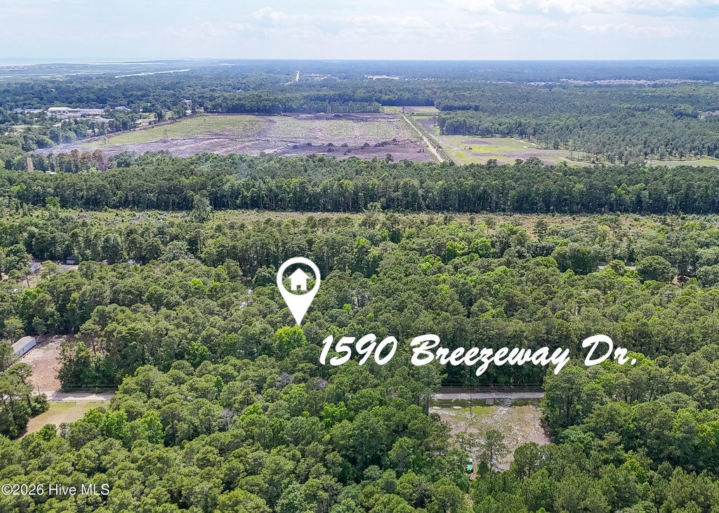 1590 Breezeway Drive SW, Ocean Isle Beach, NC 28469