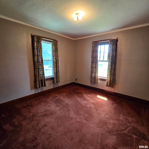 2415 N CENTRAL Avenue, Peoria, IL 61603