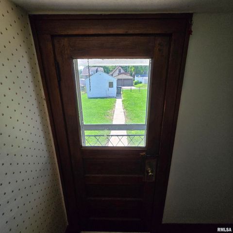 2415 N CENTRAL Avenue, Peoria, IL 61603