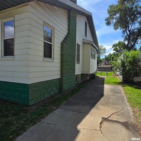 2415 N CENTRAL Avenue, Peoria, IL 61603