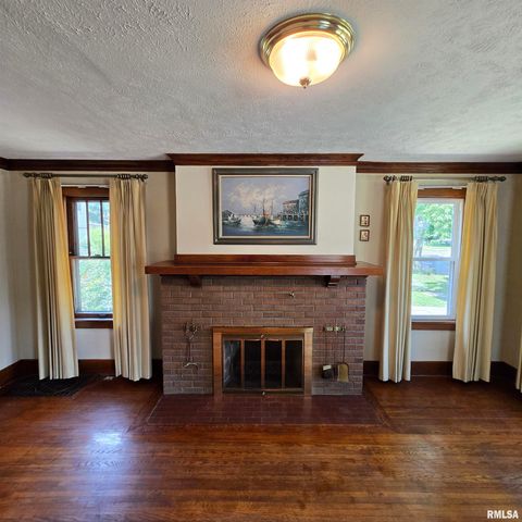 2415 N CENTRAL Avenue, Peoria, IL 61603