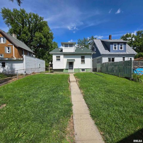 2415 N CENTRAL Avenue, Peoria, IL 61603