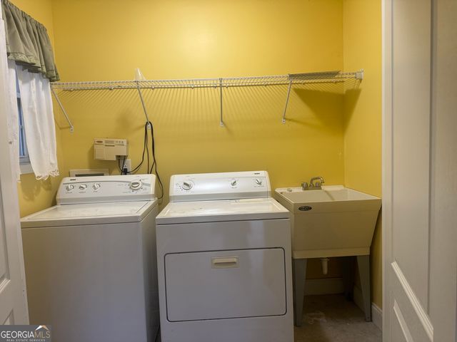 390 Eastman Highway, Hawkinsville, GA 31036