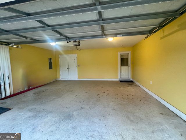 390 Eastman Highway, Hawkinsville, GA 31036