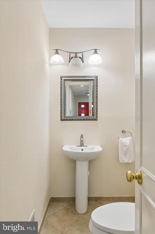 4543 ALTON PL NW, Washington, DC 20016