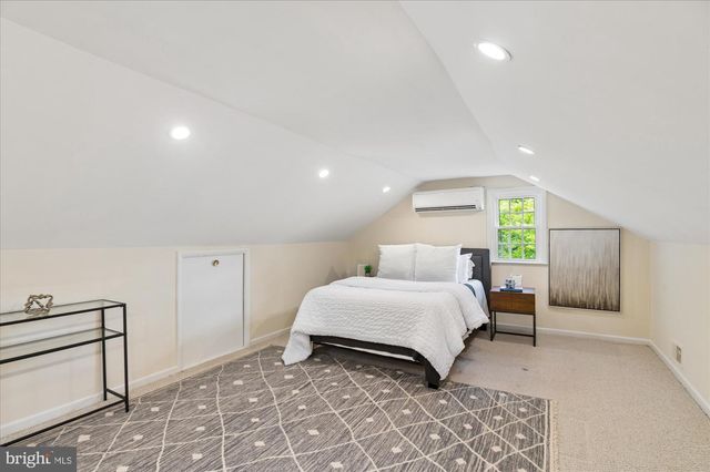 4543 ALTON PL NW, Washington, DC 20016