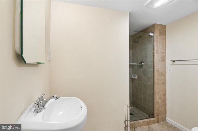 4543 ALTON PL NW, Washington, DC 20016