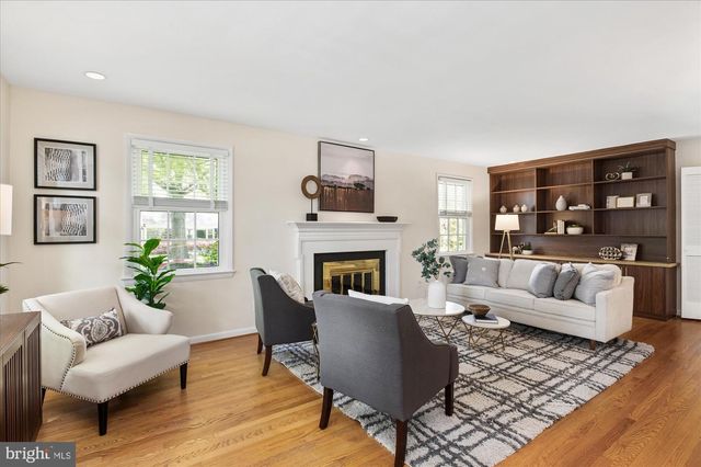4543 ALTON PL NW, Washington, DC 20016